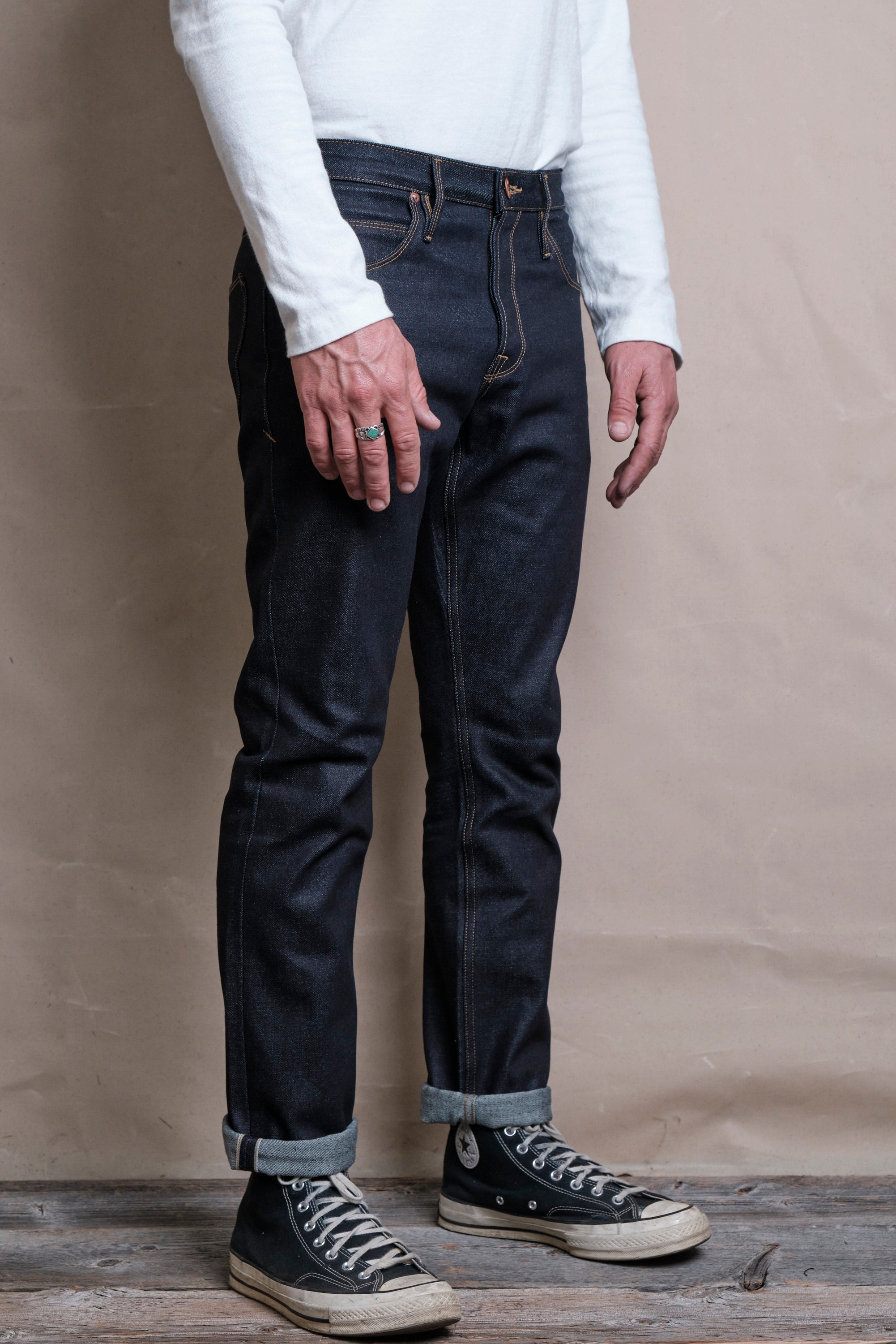 Avila Slim Taper <span> 14.50 ounce Kaihara Denim</span>