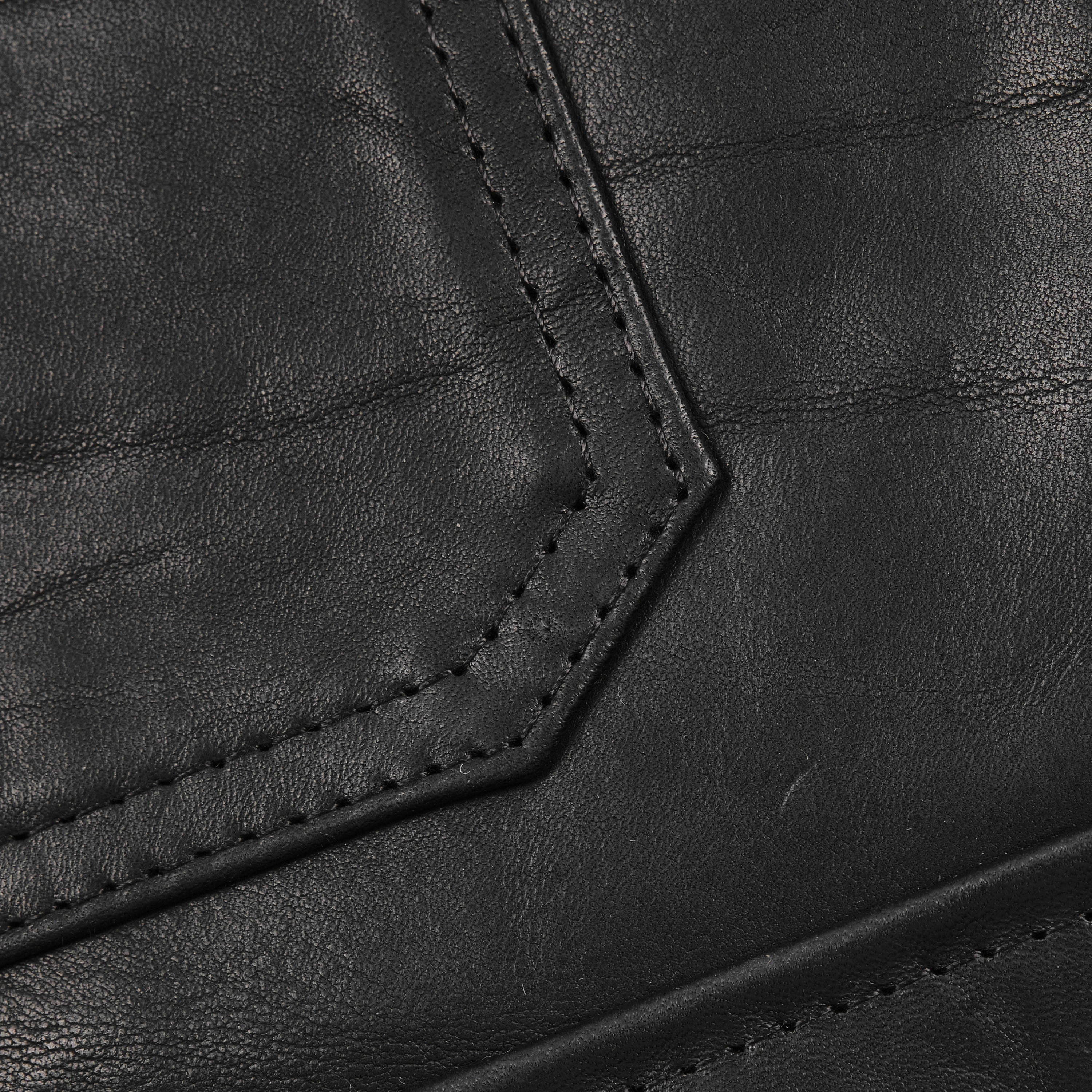 Alcorn Black Bull Leather