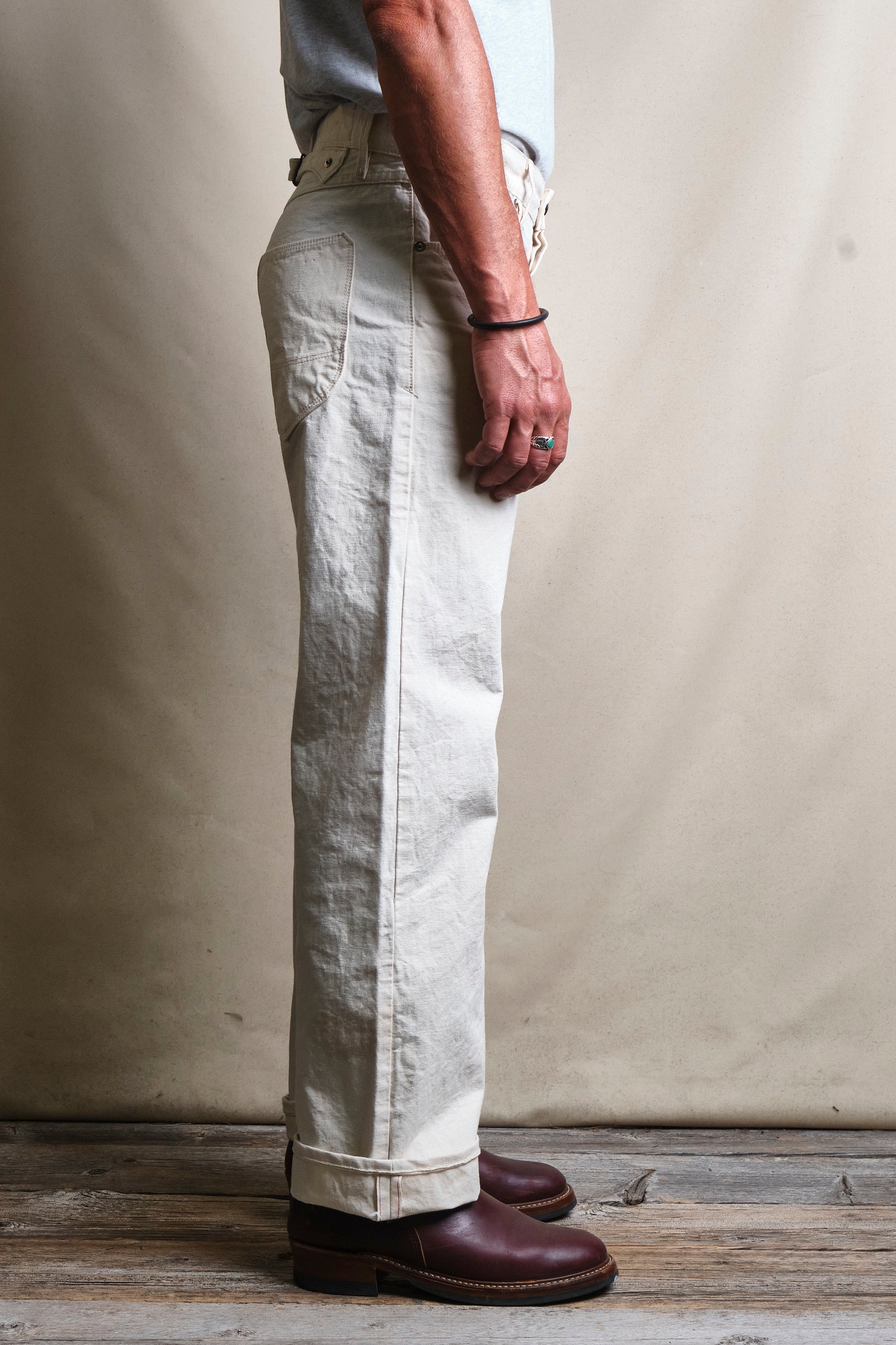Modesto Buckleback 11 Ounce Natural Canvas