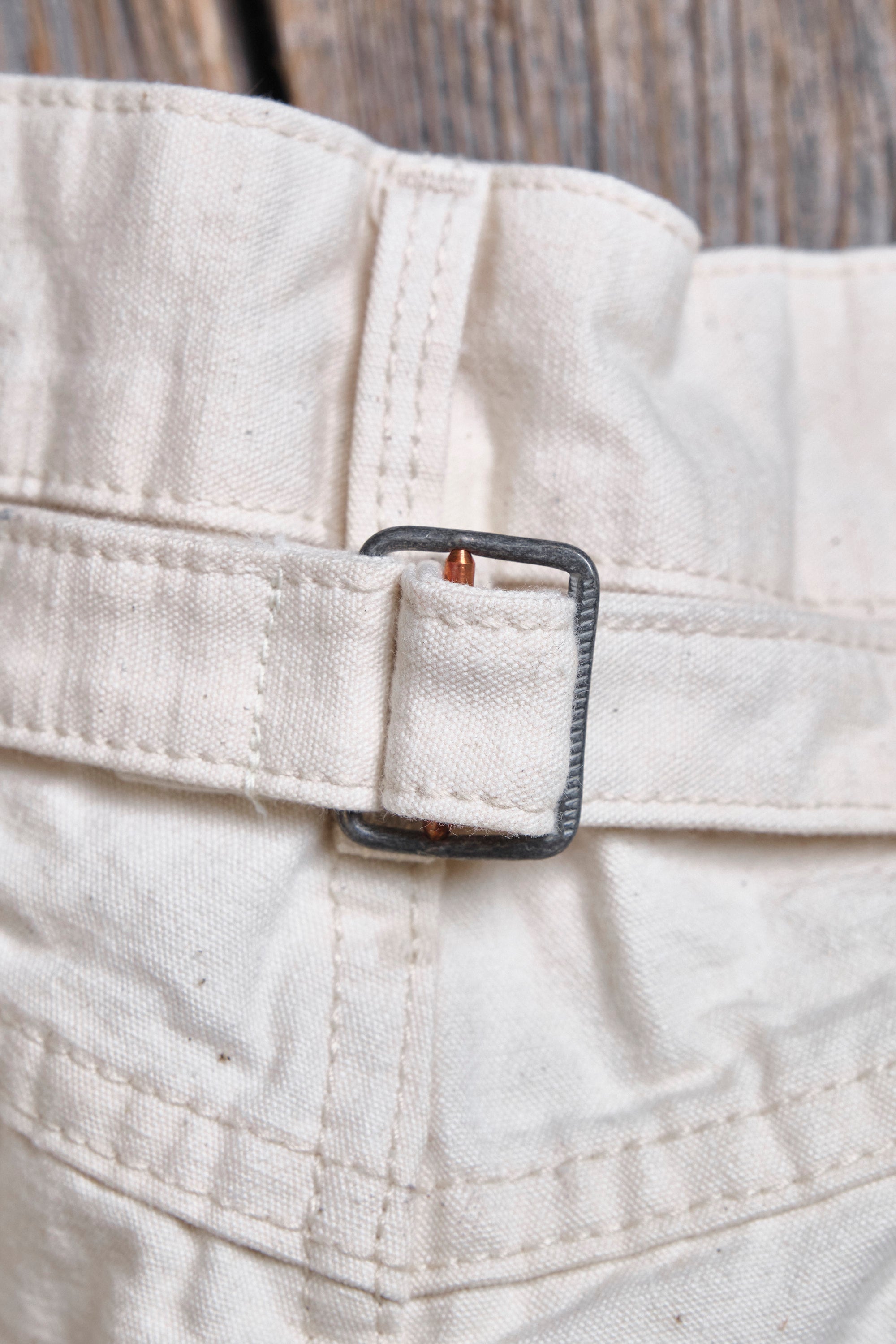 Modesto Buckleback 11 Ounce Natural Canvas