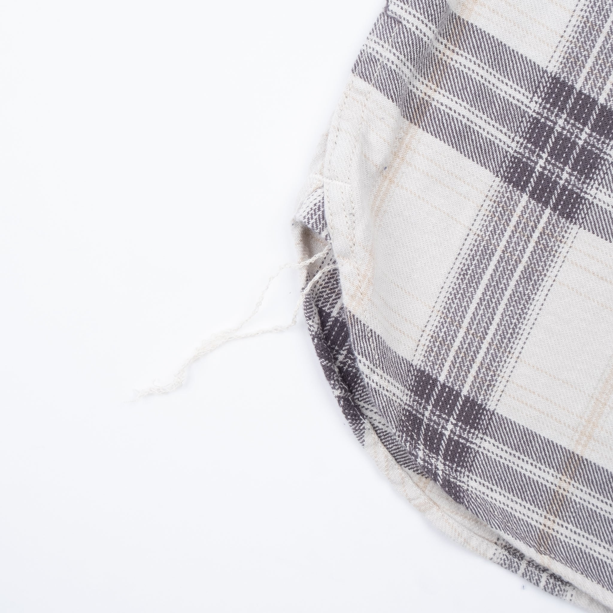 Currant Pale Wing Plaid