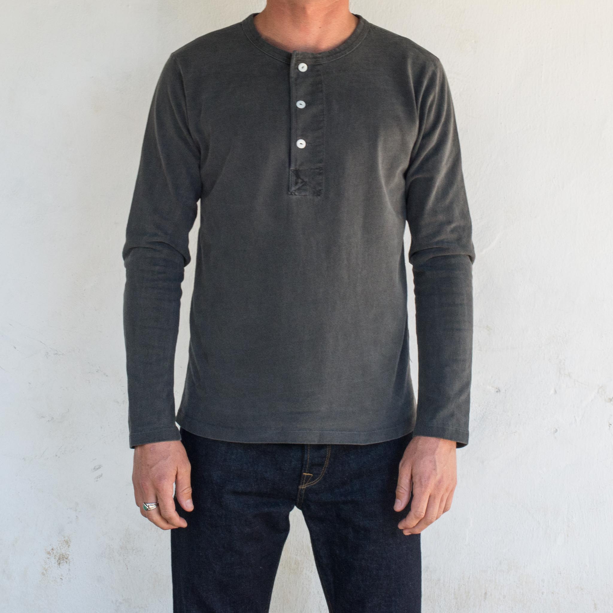 13 Ounce Henley L/S <span>Midnight</span>