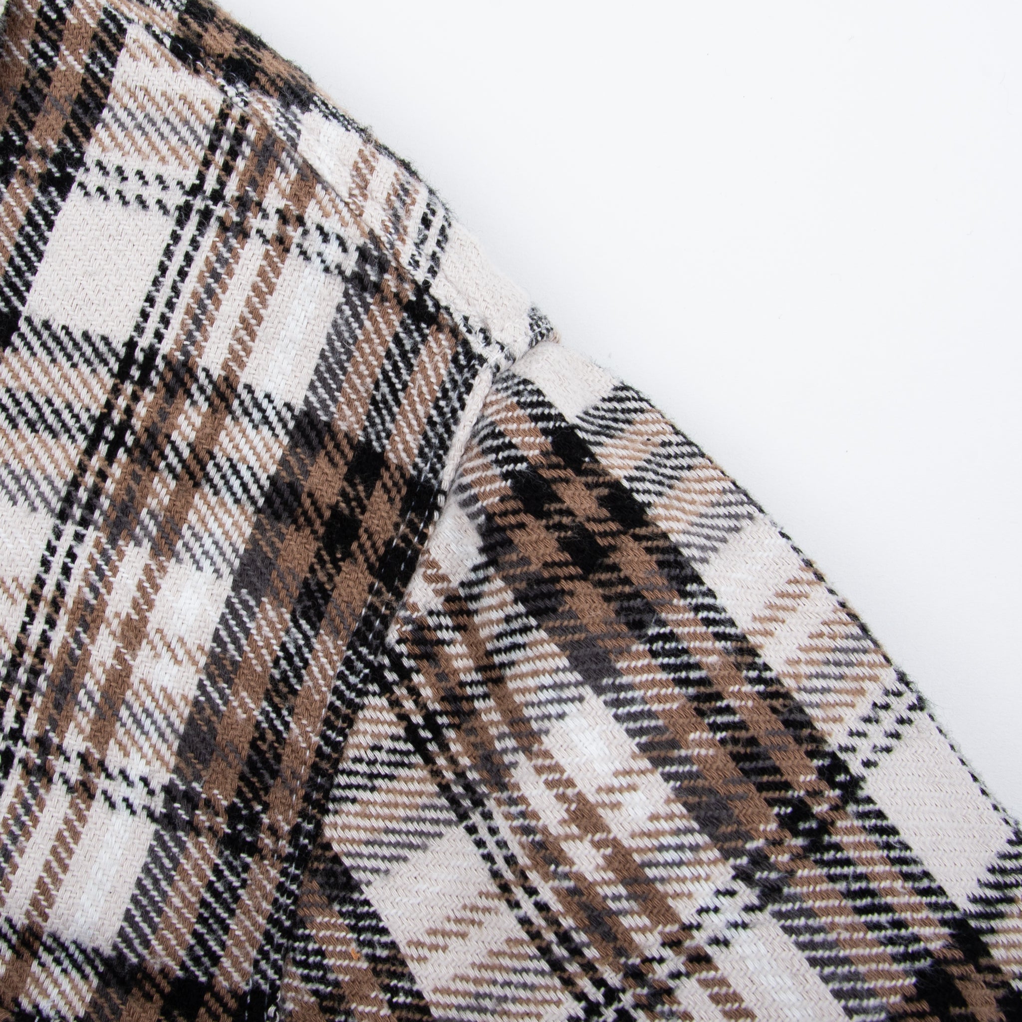 Benson <span> White Plaid </span>