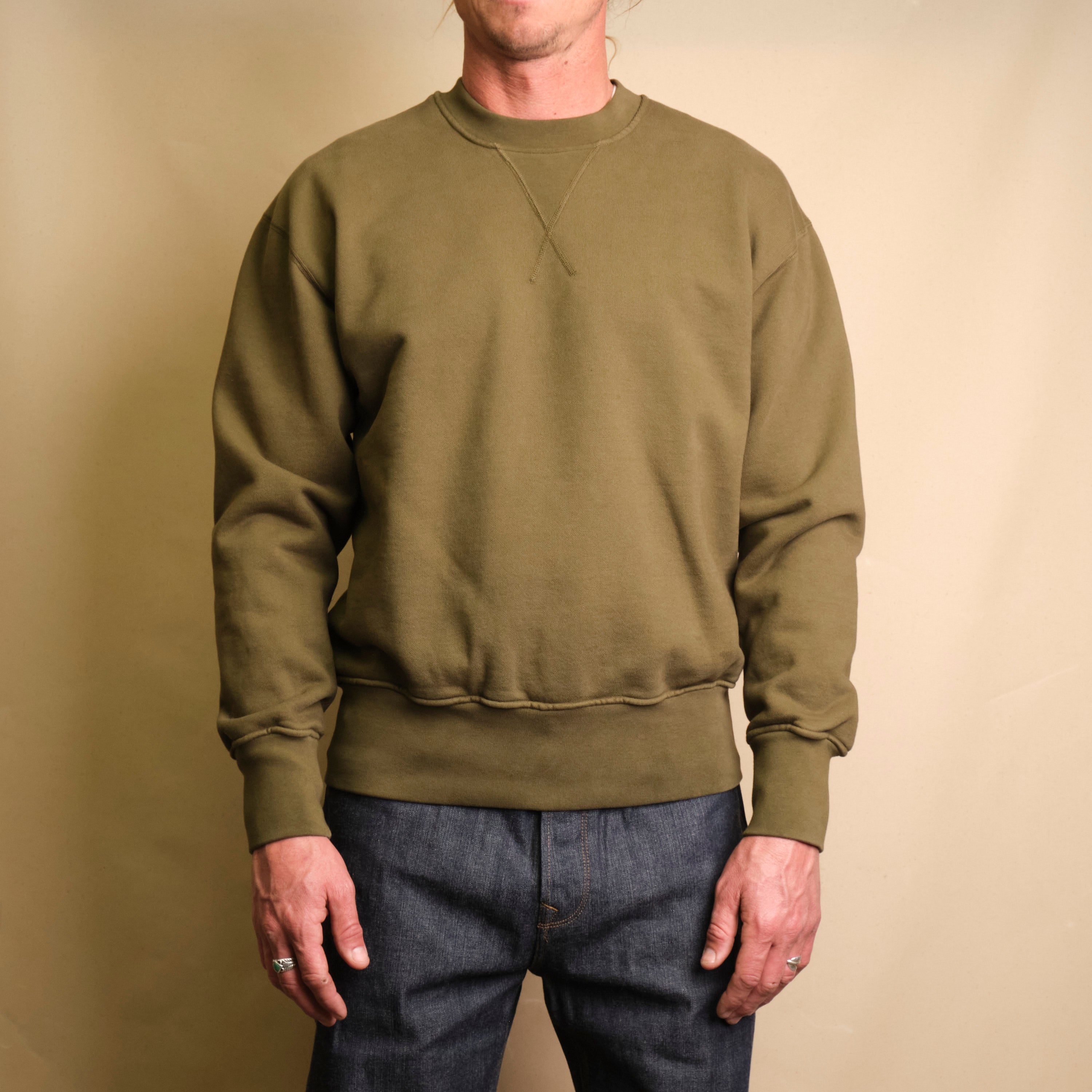 DECK SWEATSHIRT <span>OLIVE</span>