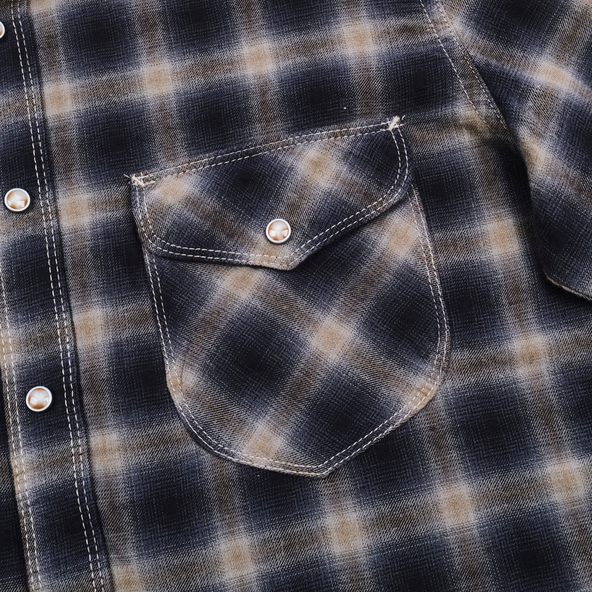 Bodie Navy Shadow Plaid
