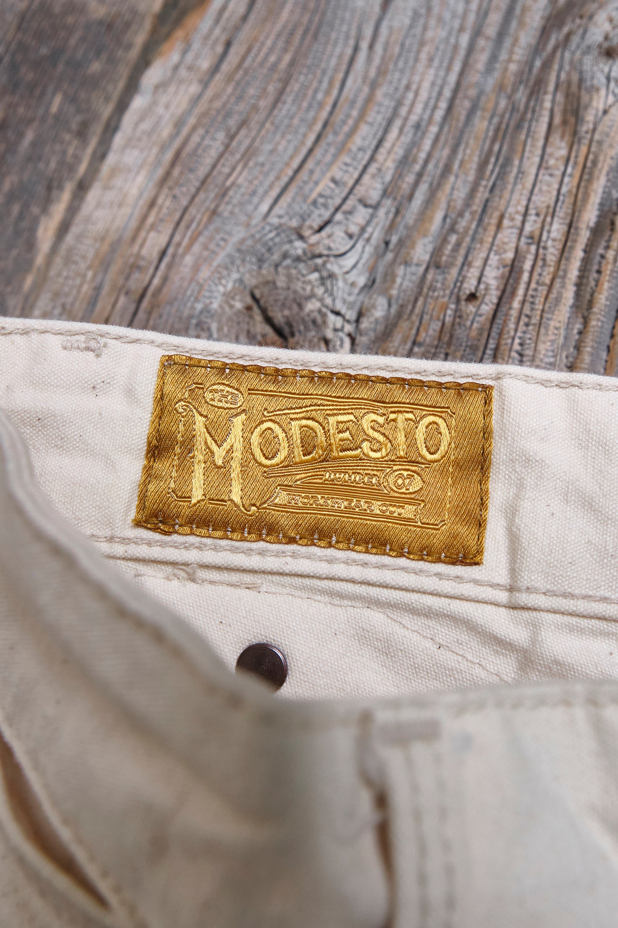 Modesto Buckleback 11 Ounce Natural Canvas