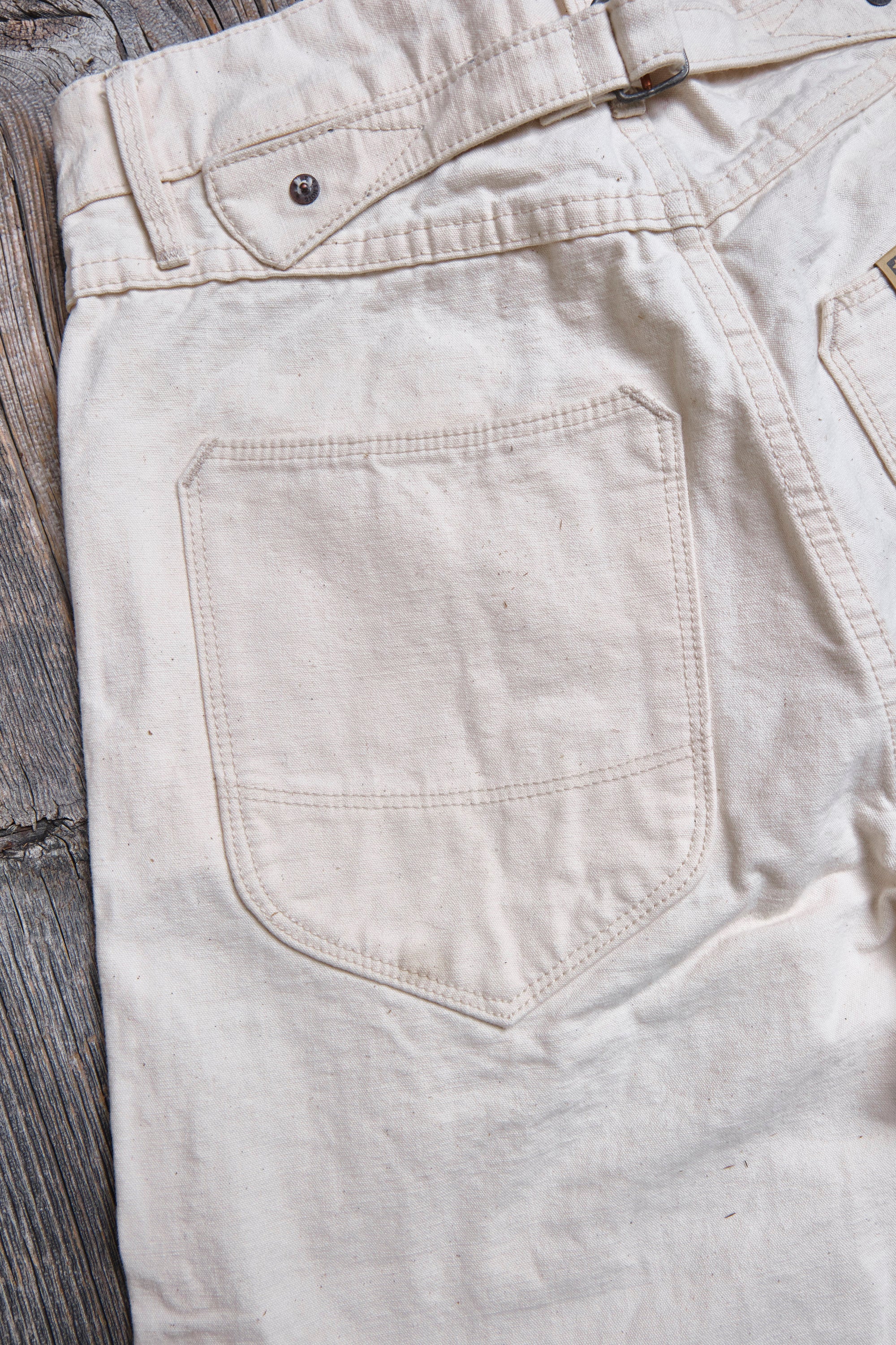 Modesto Buckleback 11 Ounce Natural Canvas
