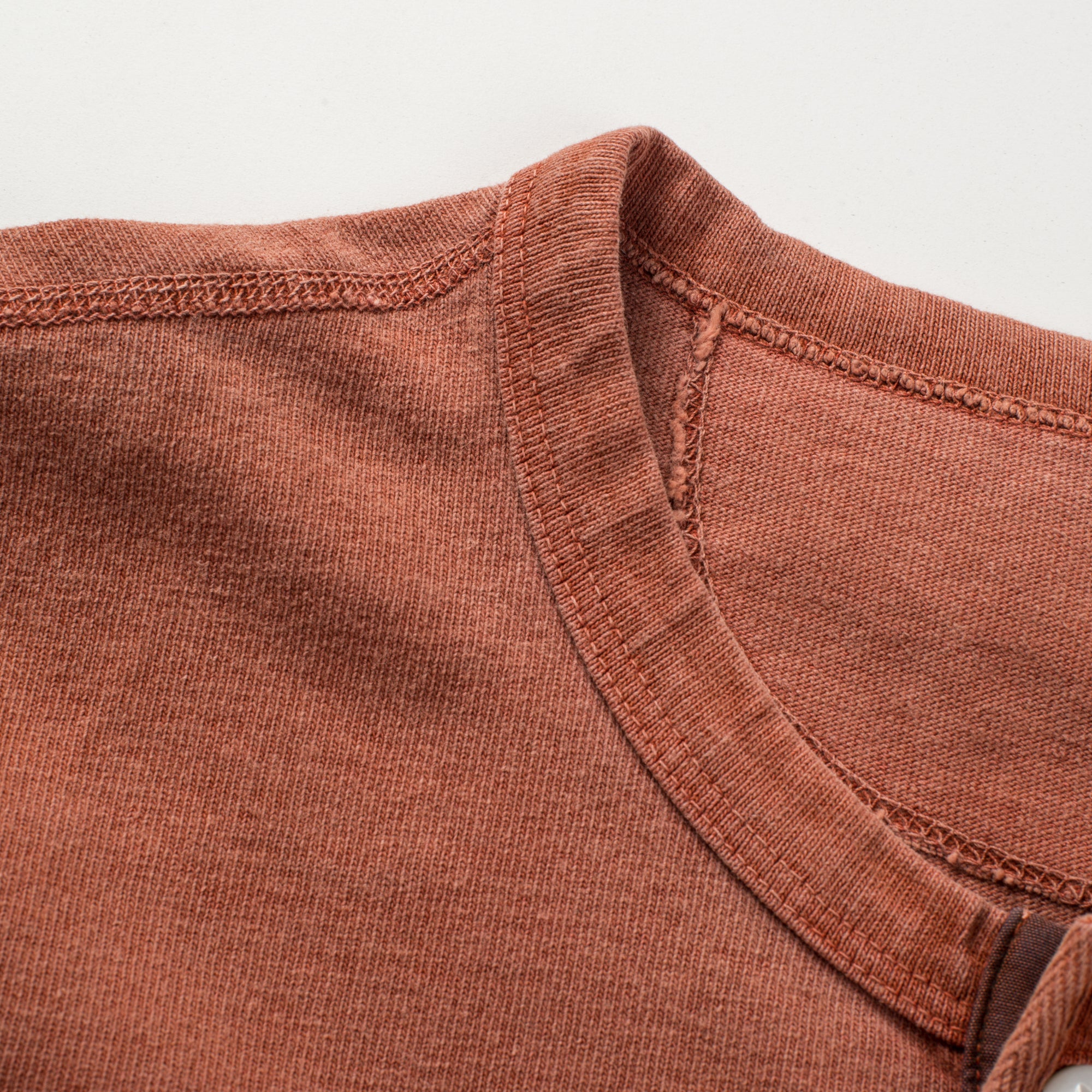 13 OUNCE HENLEY RUST collar